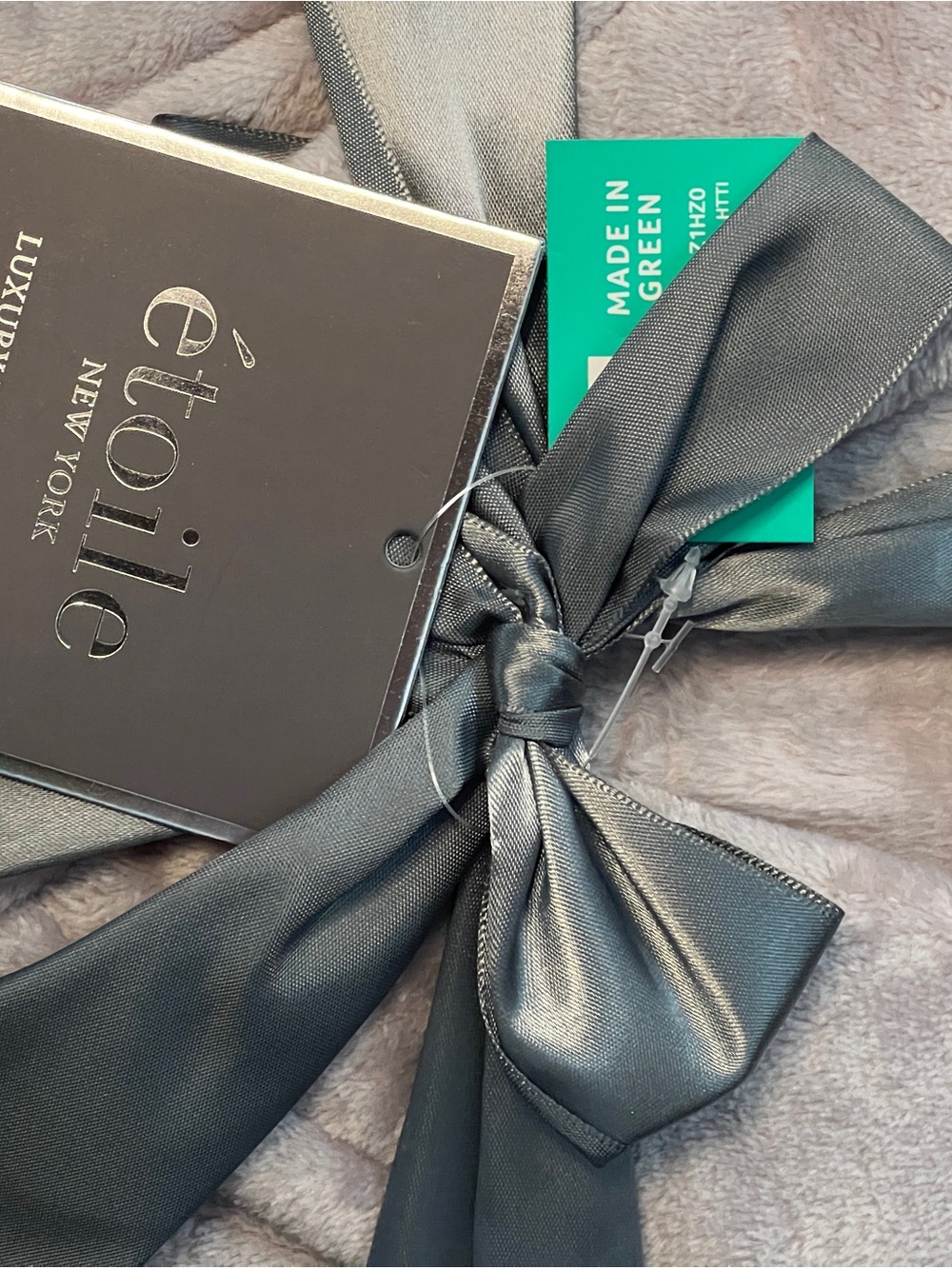 Luxury Velvet Robe - Picture 2 of 3